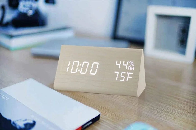 Wooden Alarm Clock Clock LED Time Display USB Charger Humidity and Temperature Detection Digital Alarm Clock For Bedside Table
