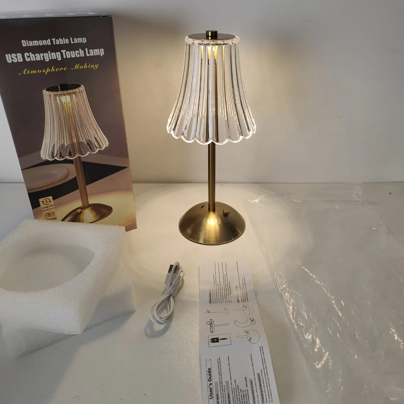 Table lamp bedroom, bedside lamp light luxury diamond crystal lamp high-end atmosphere lamp charging touch small night lamp