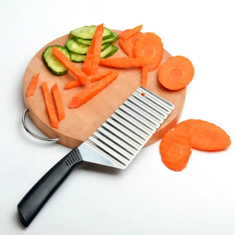 Stainless Steel Potato Chip Slicer Dough Vegetable Fruit Crinkle Wavy Slicer Knife Potato Cutter Chopper French Fry Maker Tool